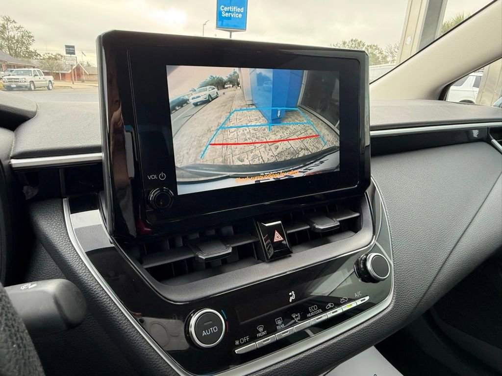 Used 2023 Toyota Corolla LE image 12