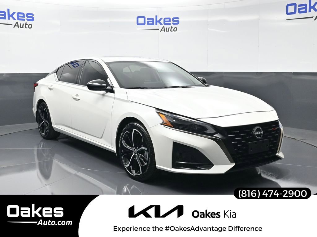 Used 2024 Nissan Altima 2.5 SR w/ SR Premium Package