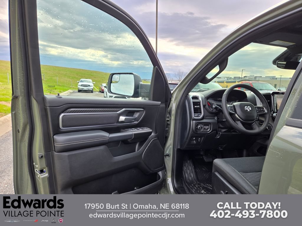 New 2026 RAM 1500 Big Horn AWD/4WD image 10