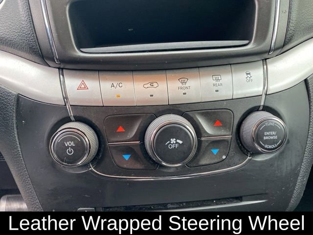 Used 2020 Dodge Journey SE w/ SE Popular Equipment Group image 23