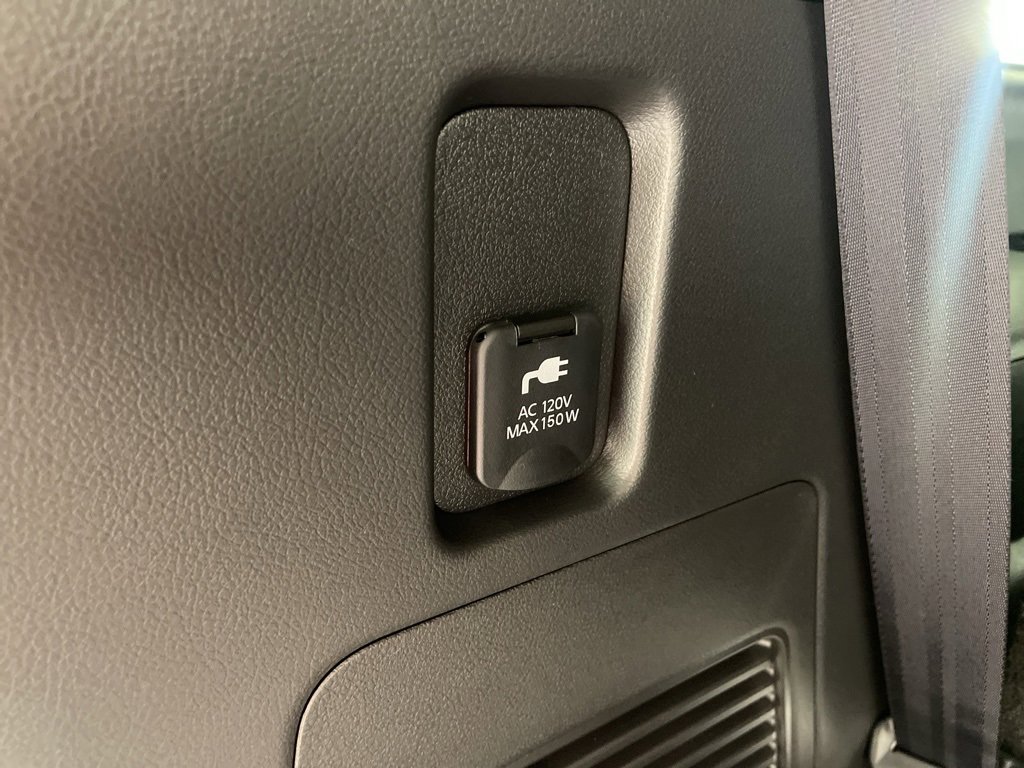 New 2026 Nissan Armada SL w/ Captain's Chari Seat Package image 40