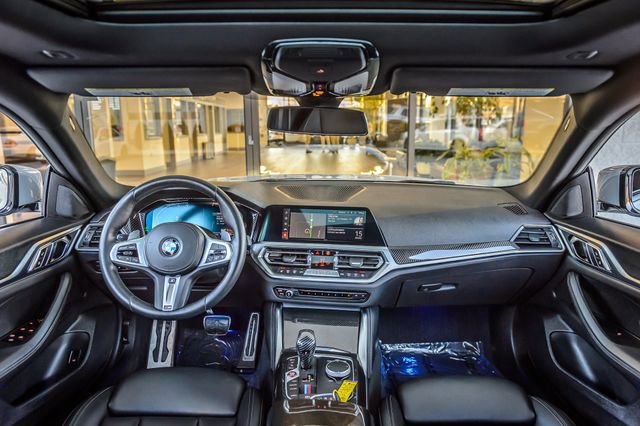 Used 2022 BMW 430i Gran Coupe w/ M Sport Package image 3