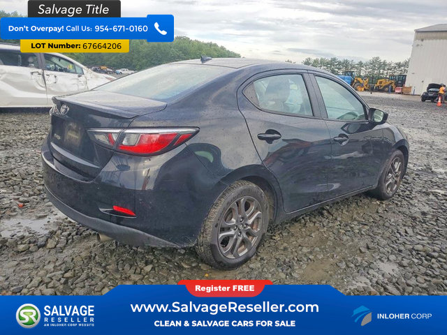 Used 2019 Toyota Yaris LE FWD image 4