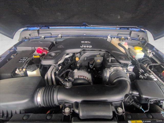 Used 2019 Jeep Wrangler Unlimited Sahara w/ Dual Top Group image 23