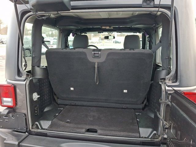 Used 2017 Jeep Wrangler Sport image 32