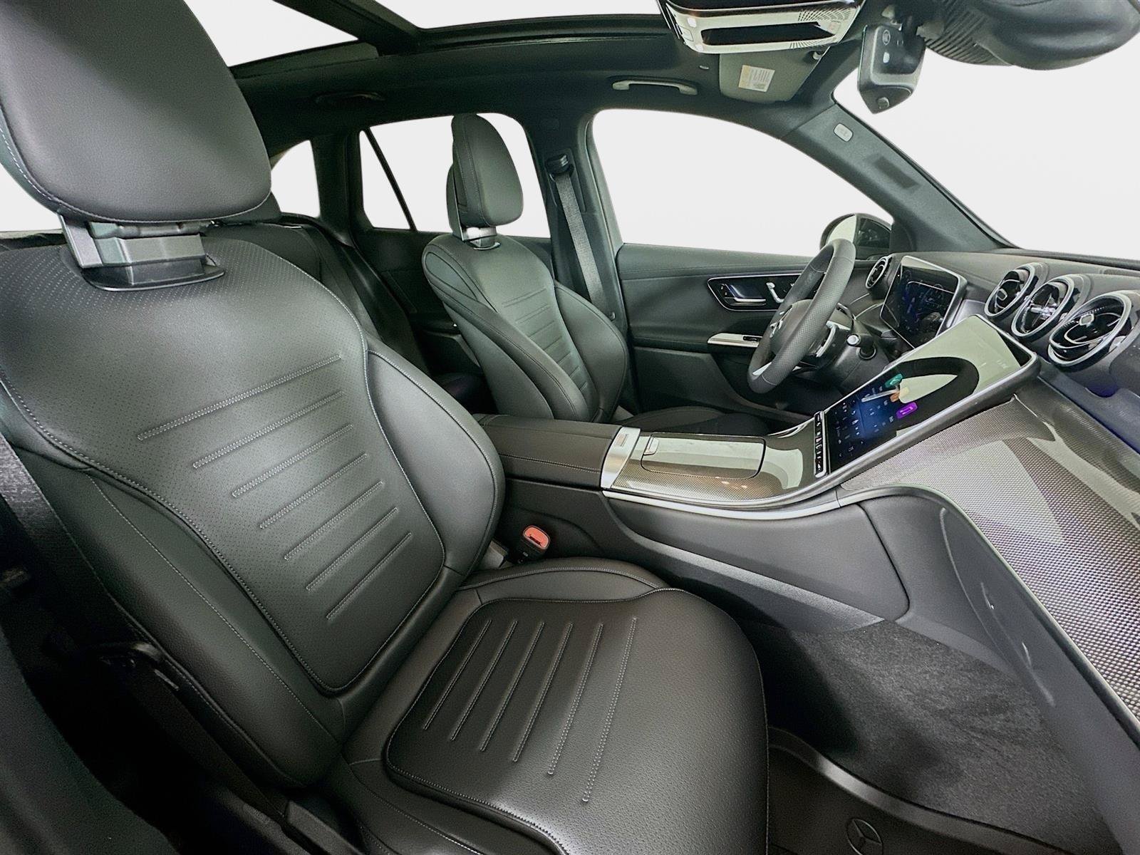 Certified 2026 Mercedes-Benz GLC 300 4MATIC image 34