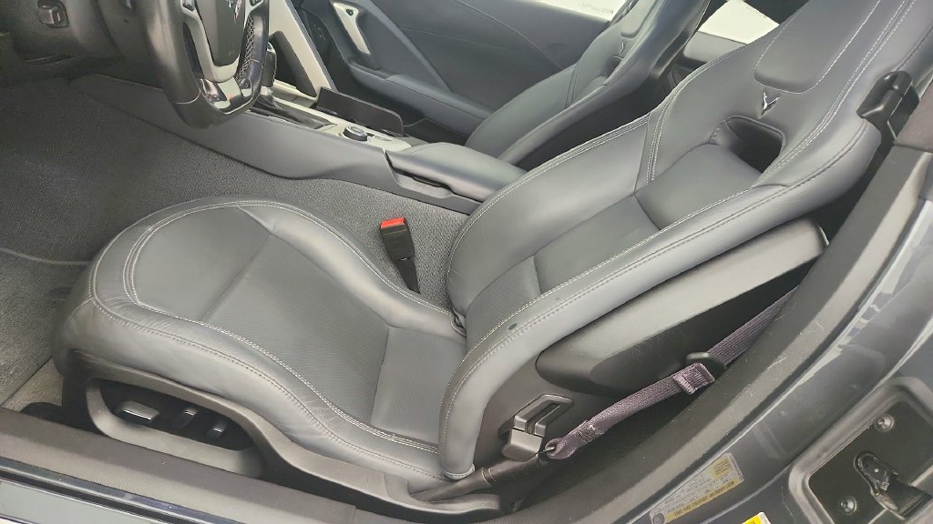 Used 2017 Chevrolet Corvette Z06 RWD image 17