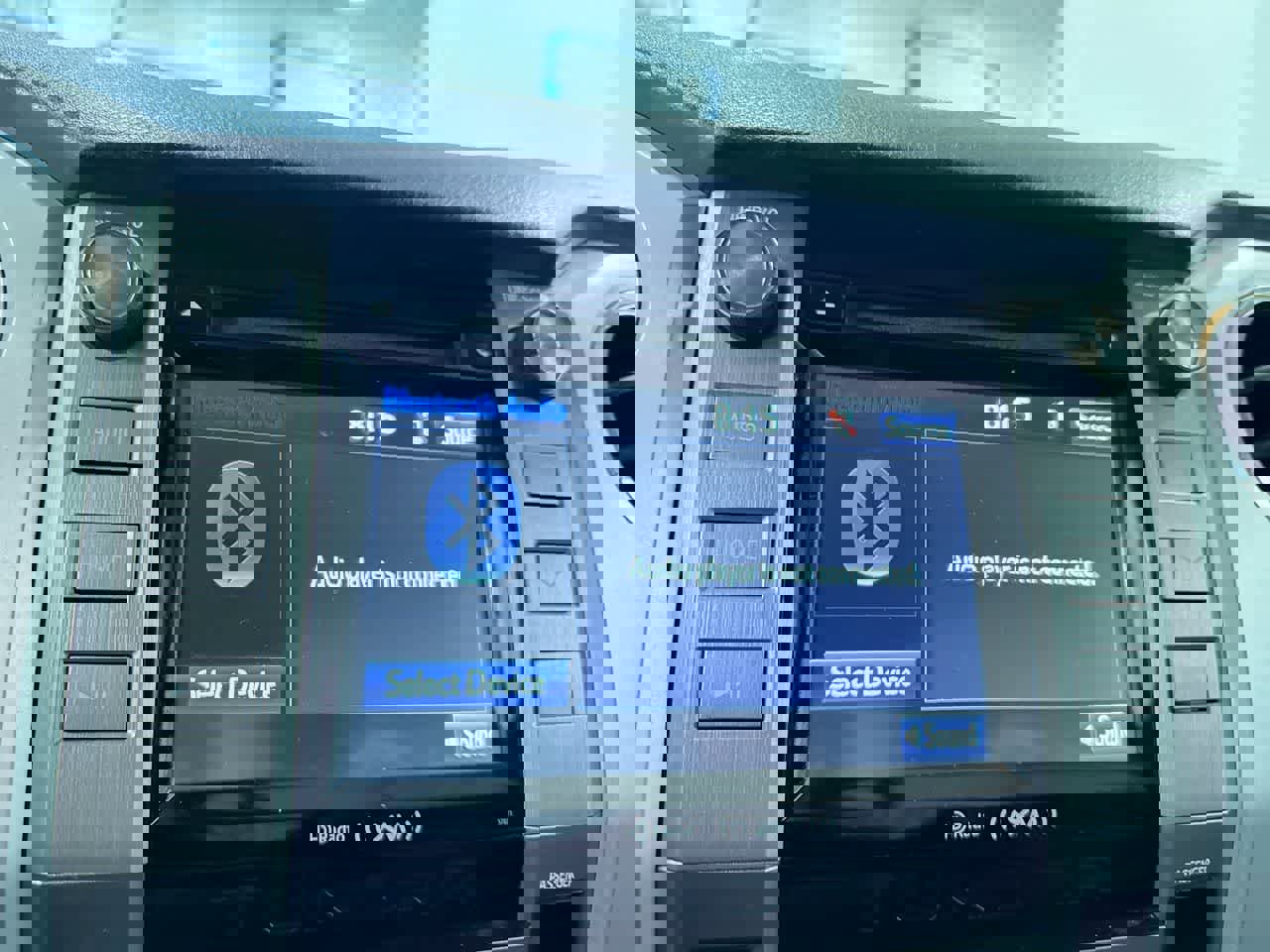 Used 2015 Toyota Tundra SR5 w/ SR5 Upgrade Package image 25