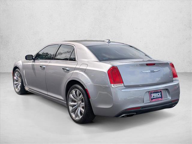 Used 2018 Chrysler 300 Limited RWD image 8