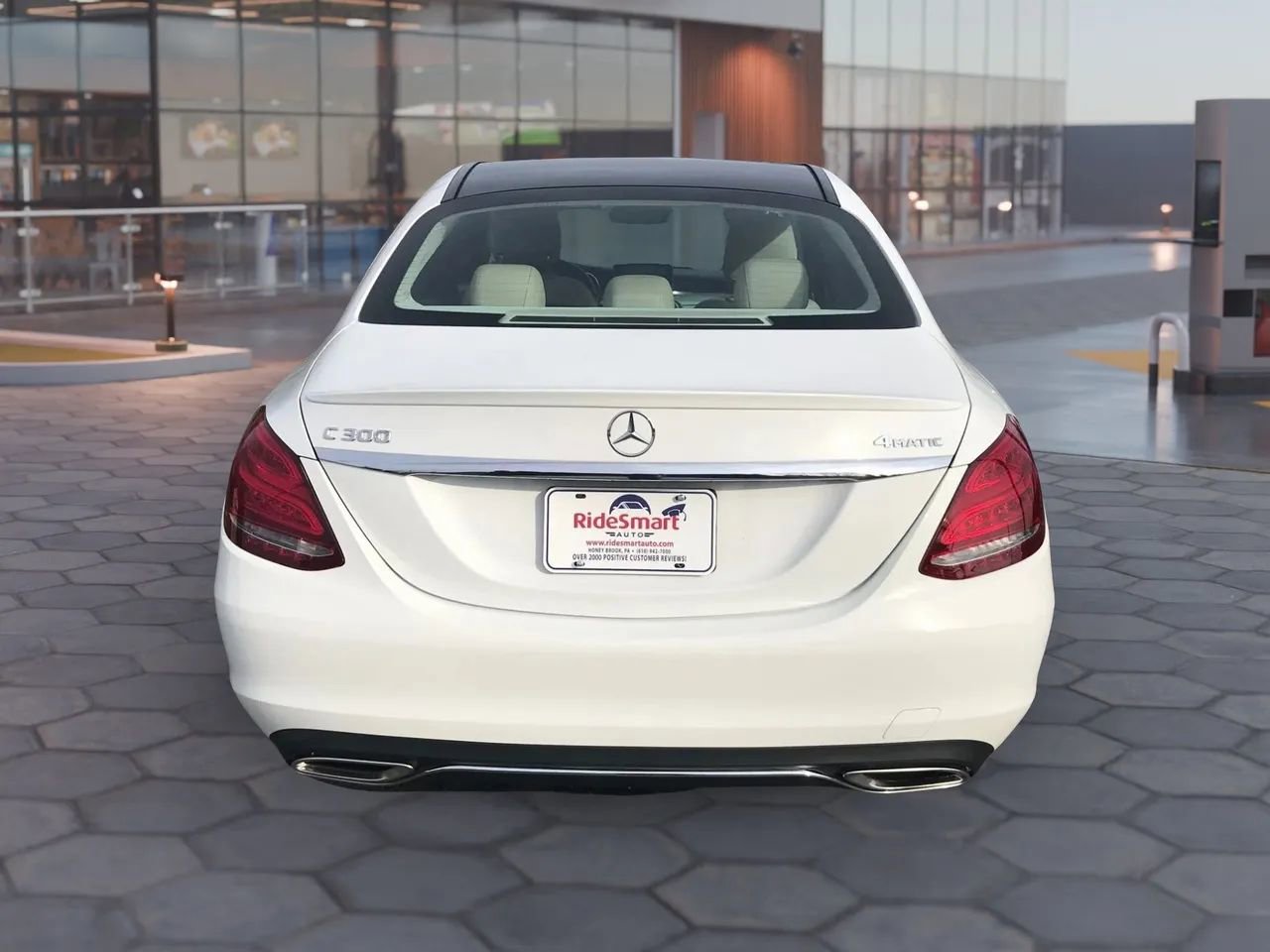 Used 2017 Mercedes-Benz C 300 4MATIC Sedan image 9