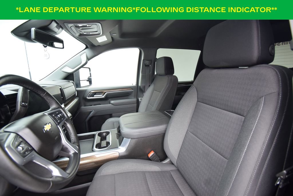 Used 2025 Chevrolet Silverado 2500 LT AWD/4WD image 19