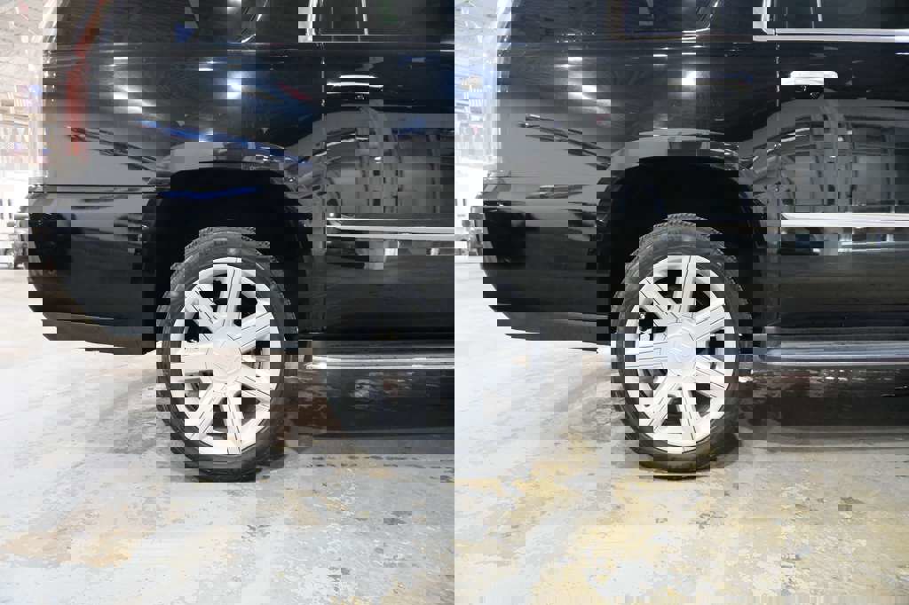 Used 2019 Cadillac Escalade ESV Luxury image 13