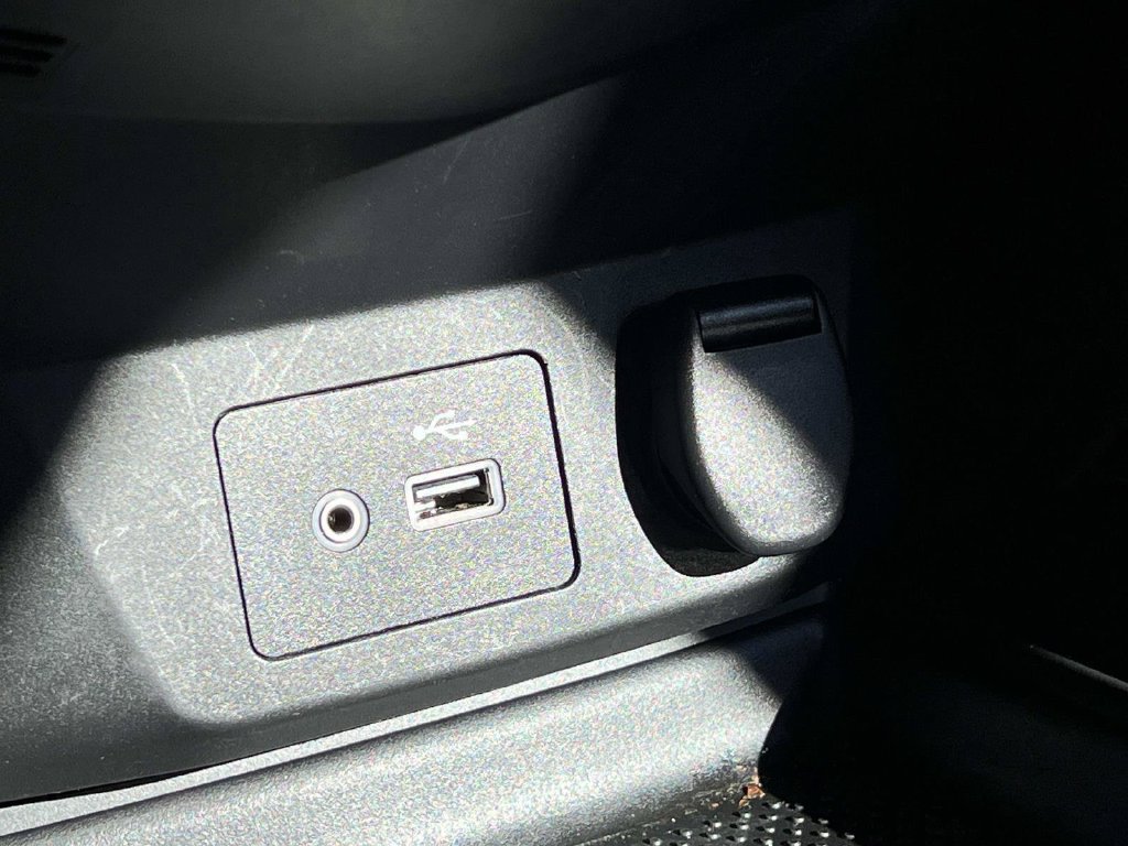Used 2019 Nissan Rogue S FWD image 37
