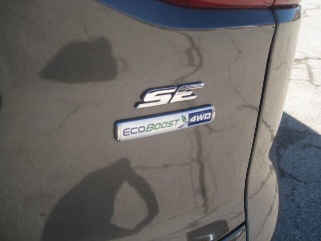 Used 2016 Ford Escape SE w/ SE Cold Weather Package AWD/4WD image 9