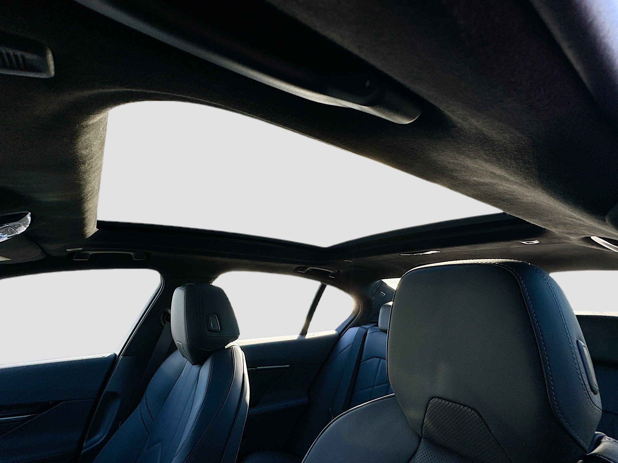 New 2026 BMW 540i xDrive w/ M Sport Package image 16