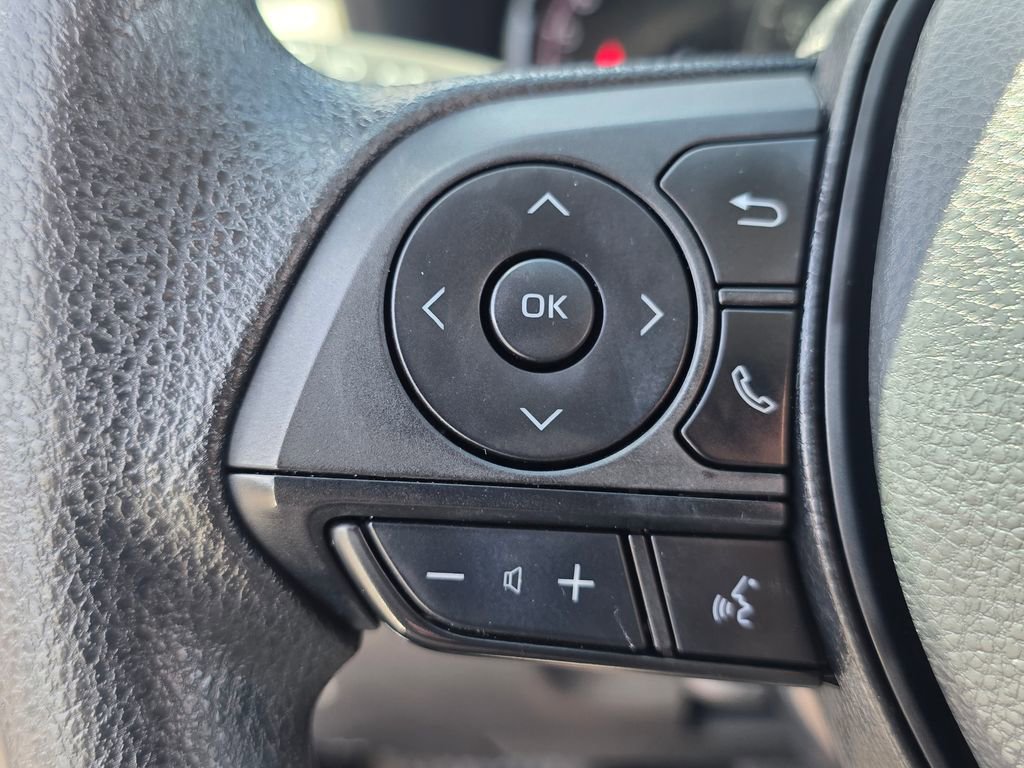 Used 2024 Toyota RAV4 XLE FWD image 24