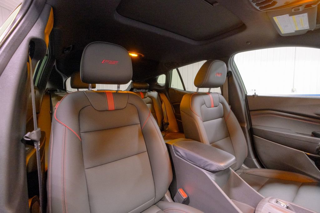 Used 2024 Chevrolet Trax RS w/ Sunroof Package image 17