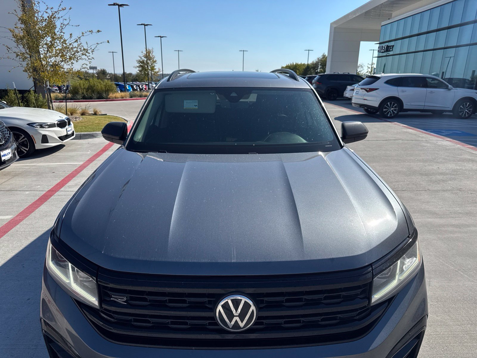 Used 2023 Volkswagen Atlas SEL R-Line AWD/4WD image 3