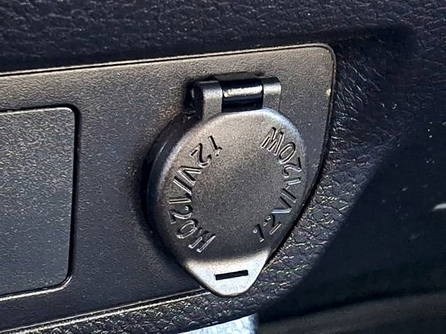 Used 2023 Toyota Tacoma SR5 w/ Technology Package image 31