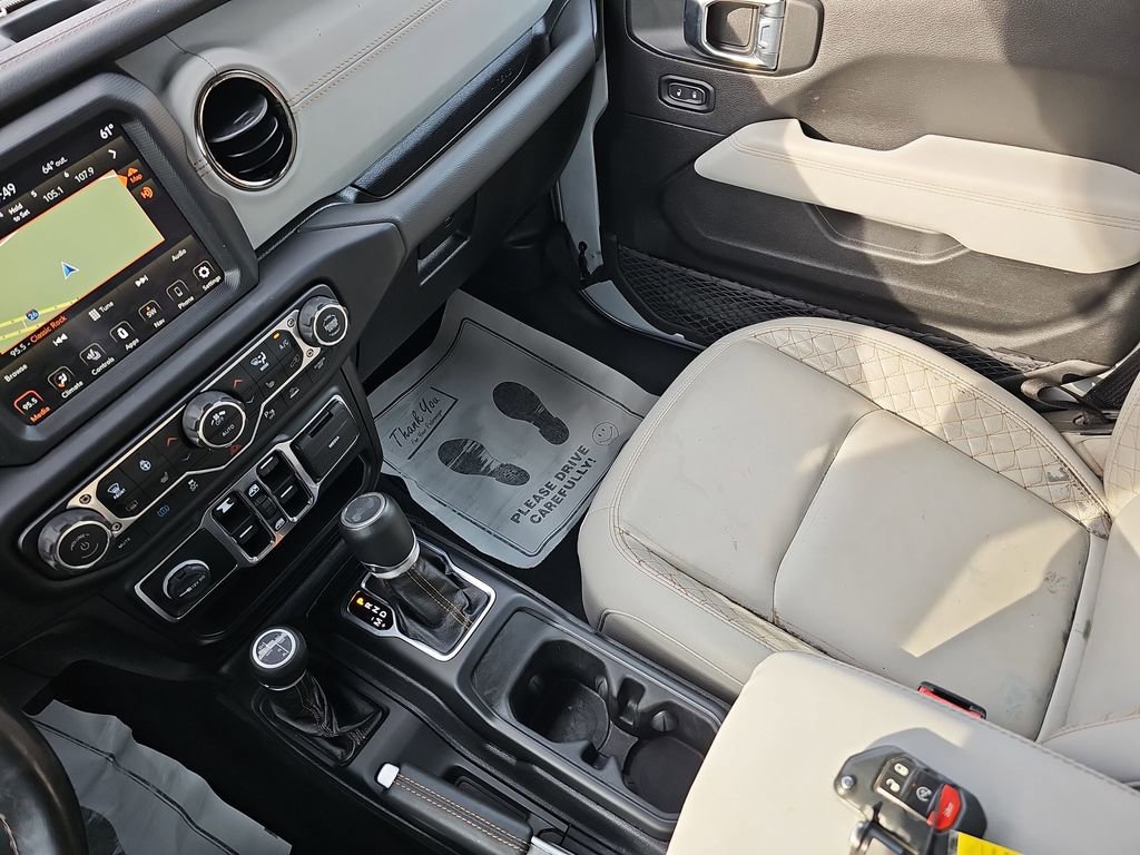 Used 2022 Jeep Wrangler Unlimited Sahara image 30