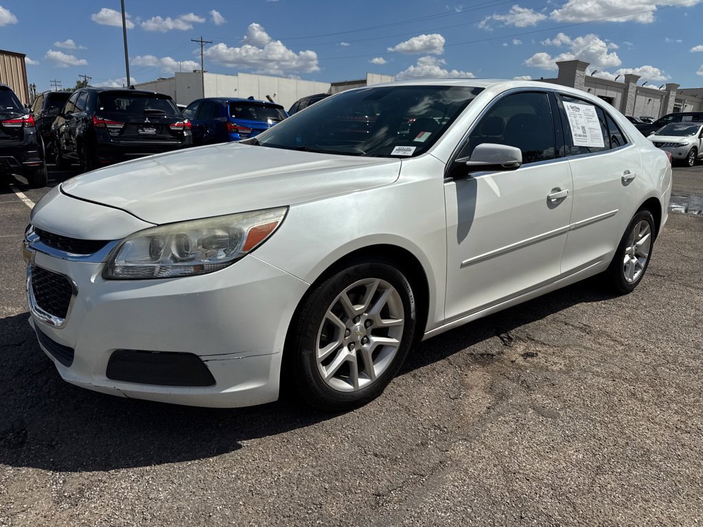 Used 2015 Chevrolet Malibu LT FWD image 3