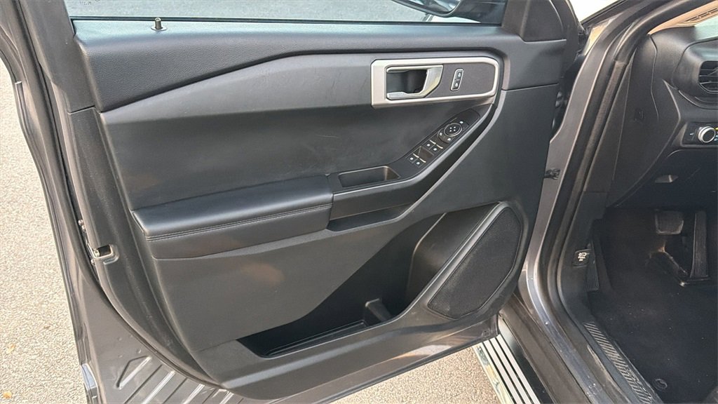 Used 2021 Ford Explorer 2WD image 12