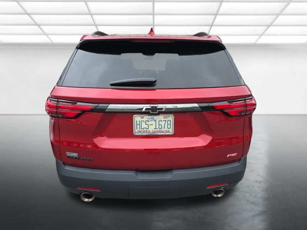 Used 2023 Chevrolet Traverse RS FWD image 7