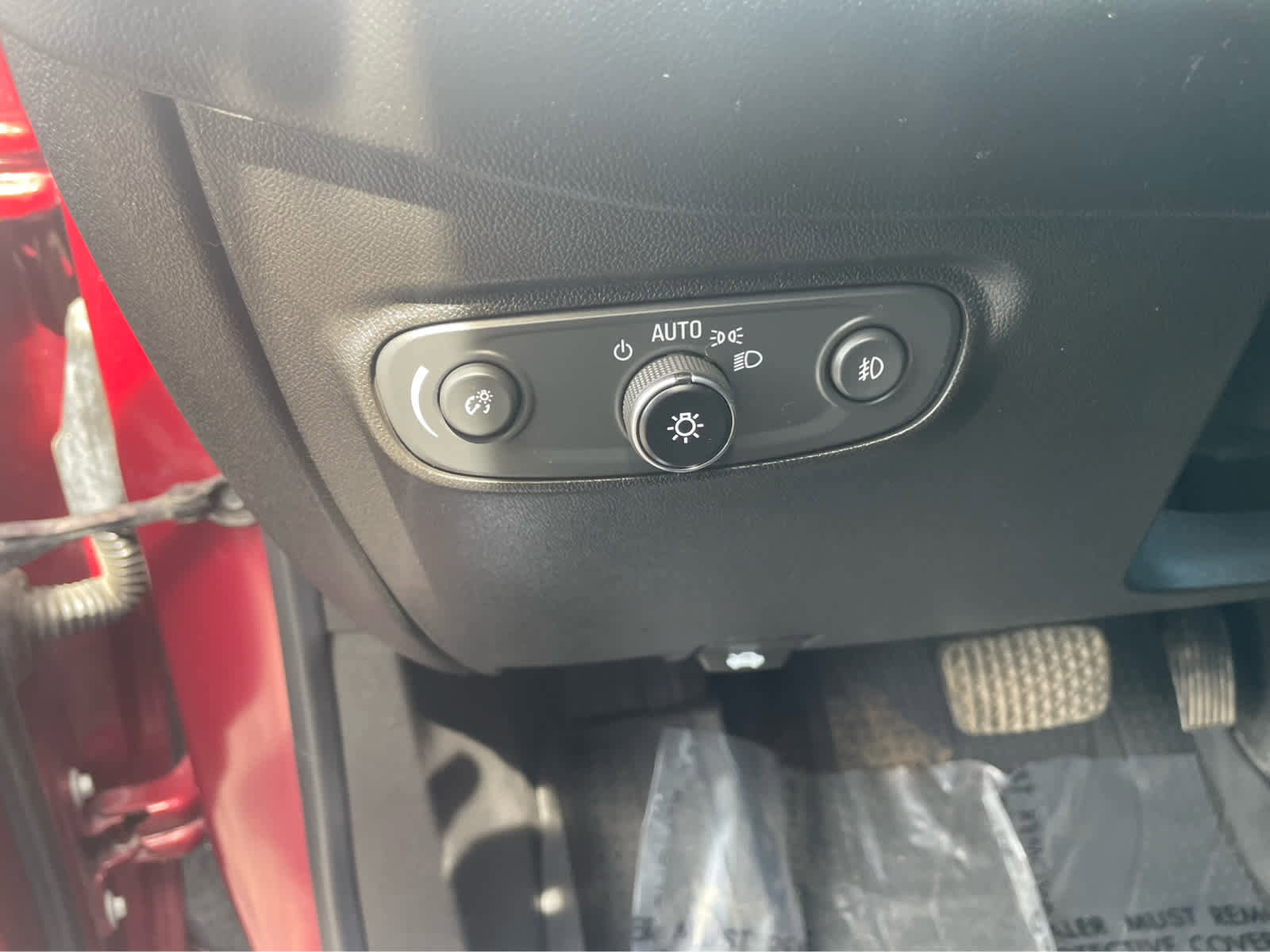 Used 2021 Chevrolet Equinox Premier w/ Premier True North Edition image 13