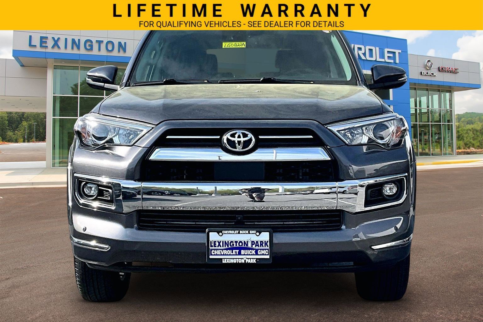 Used 2023 Toyota 4Runner Limited AWD/4WD image 3