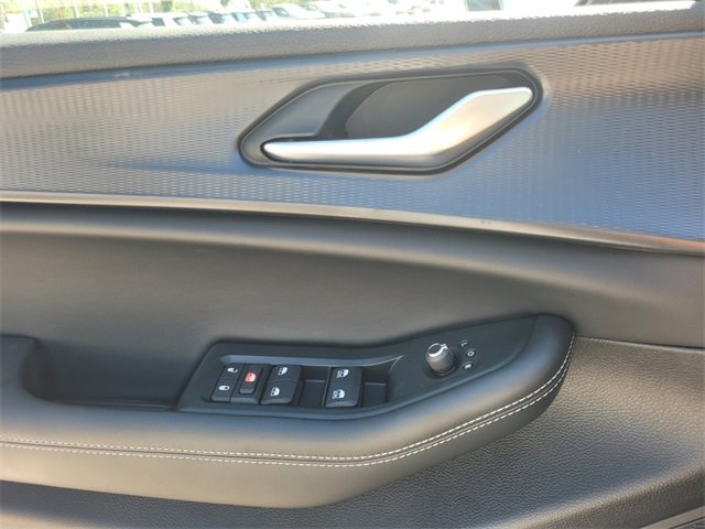 New 2025 Jeep Grand Cherokee Altitude image 21