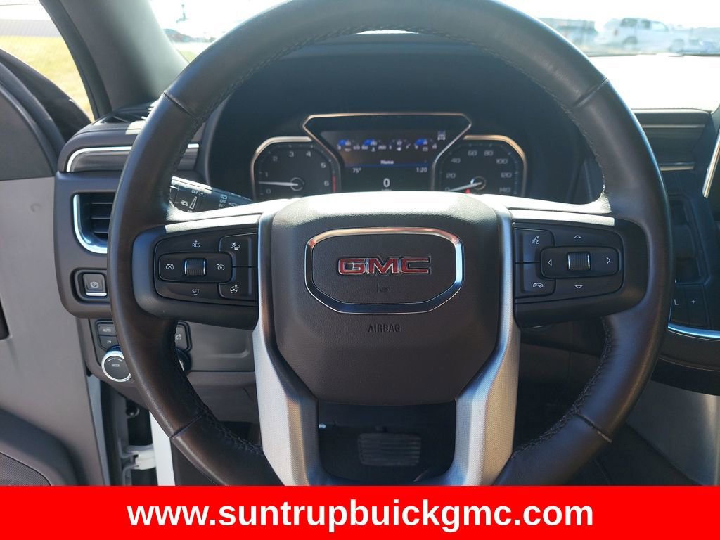 Used 2021 GMC Yukon XL SLT w/ SLT Luxury Package image 18