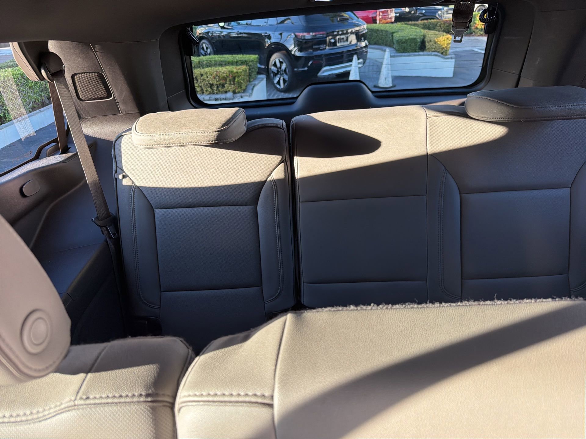 Used 2023 GMC Yukon SLT image 15