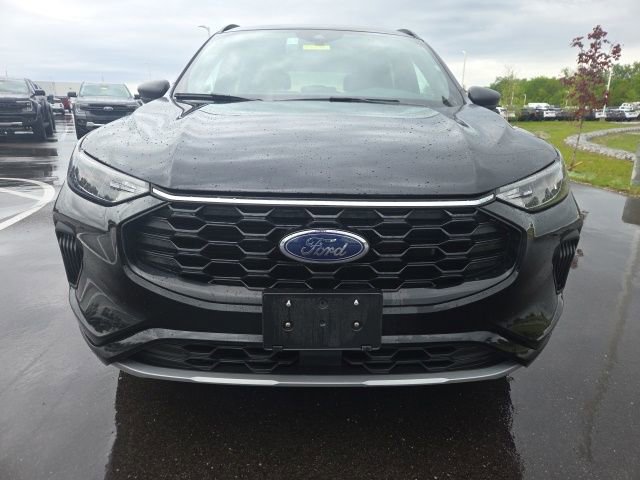 Used 2024 Ford Escape ST-Line AWD/4WD image 3