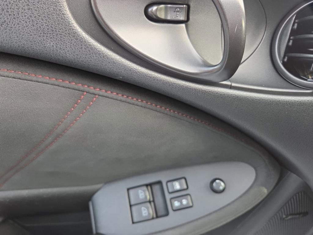 Used 2020 Nissan 370Z Sport image 11