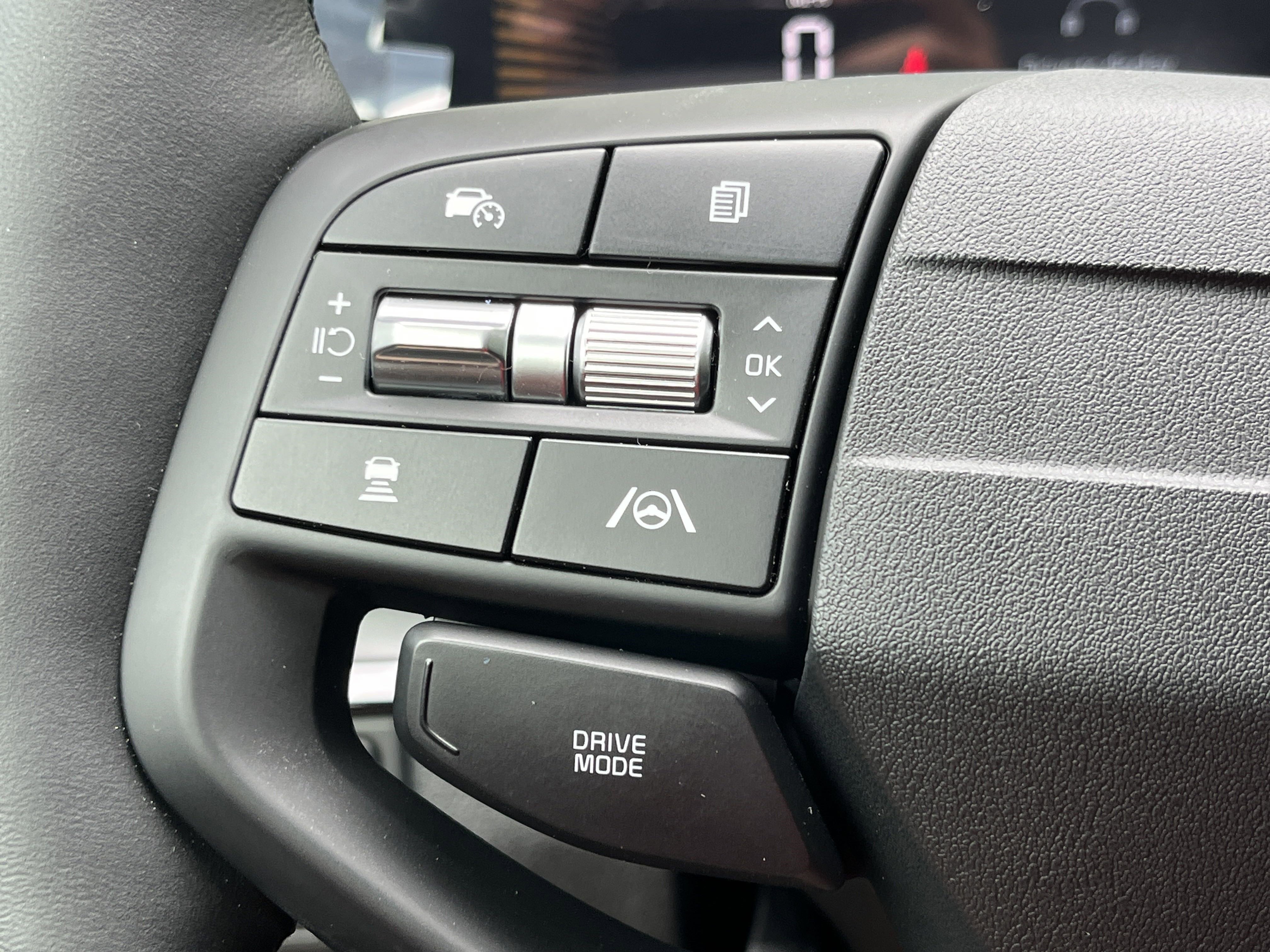 New 2026 Kia Sportage EX w/ EX Panorama Roof Package image 16