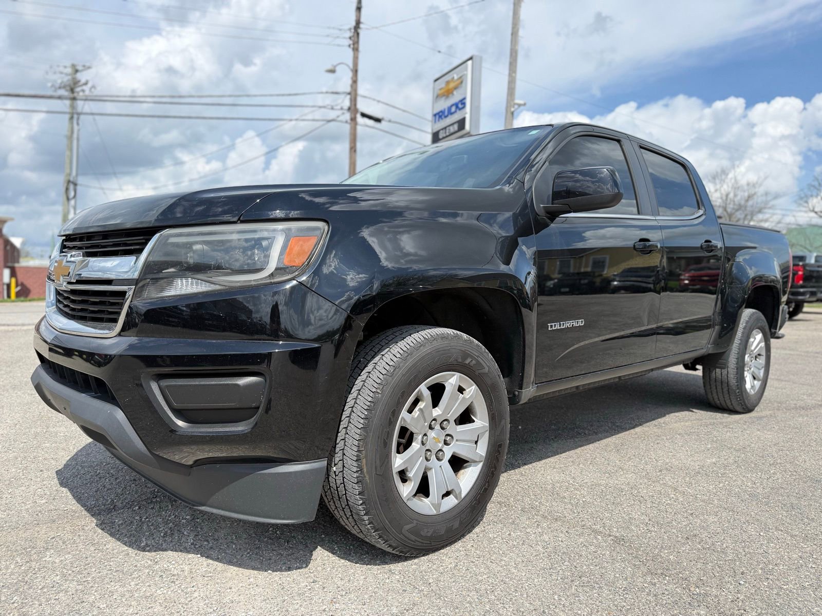 Used 2019 Chevrolet Colorado LT RWD image 2