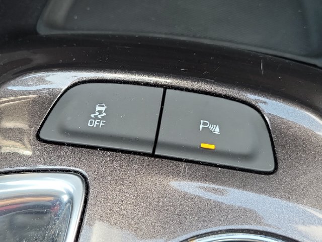 Used 2025 Chevrolet Malibu LT FWD image 30