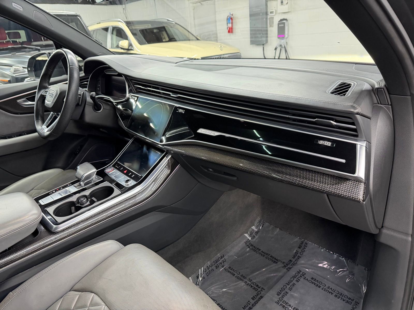 Used 2020 Audi SQ7 Prestige w/ Prestige Package image 18