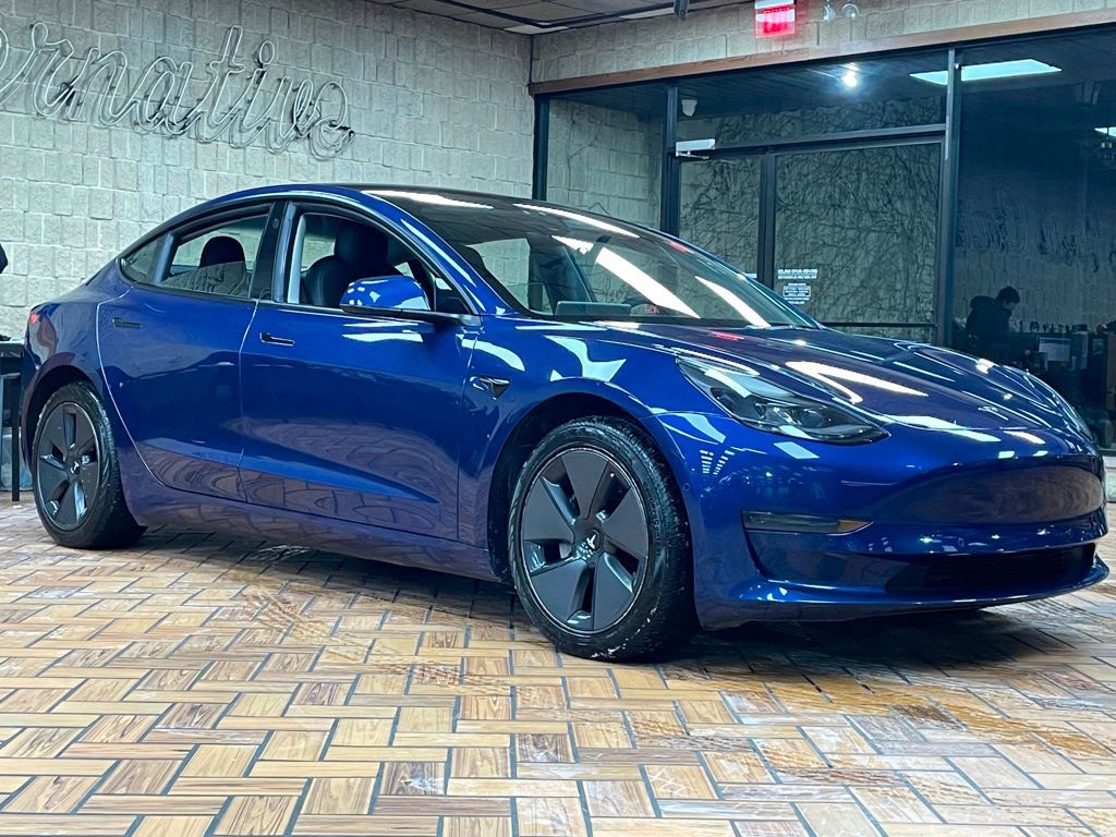 Used 2022 Tesla Model 3 image 8