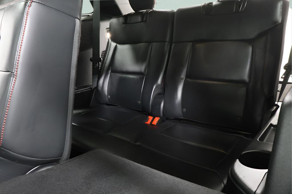 Used 2025 Ford Explorer ST image 29