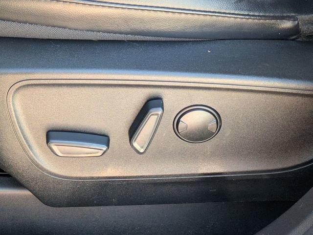 Used 2023 Ford Escape SE image 17