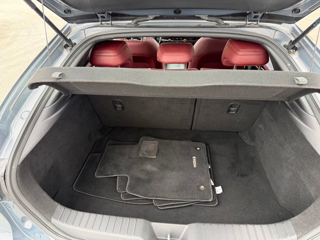 Used 2019 MAZDA MAZDA3 Hatchback w/ Premium Package FWD image 29