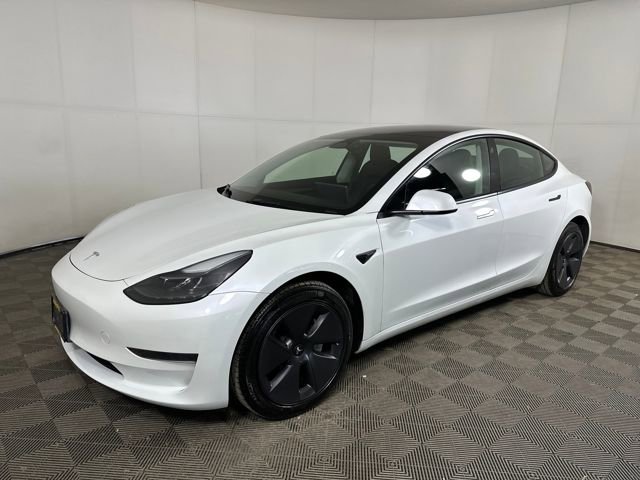 Used 2023 Tesla Model 3 Standard Range image 7