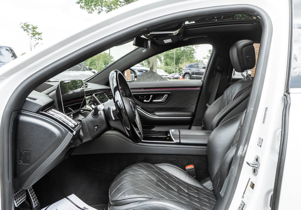 Used 2021 Mercedes-Benz S 580 4MATIC Sedan w/ AMG Line image 21