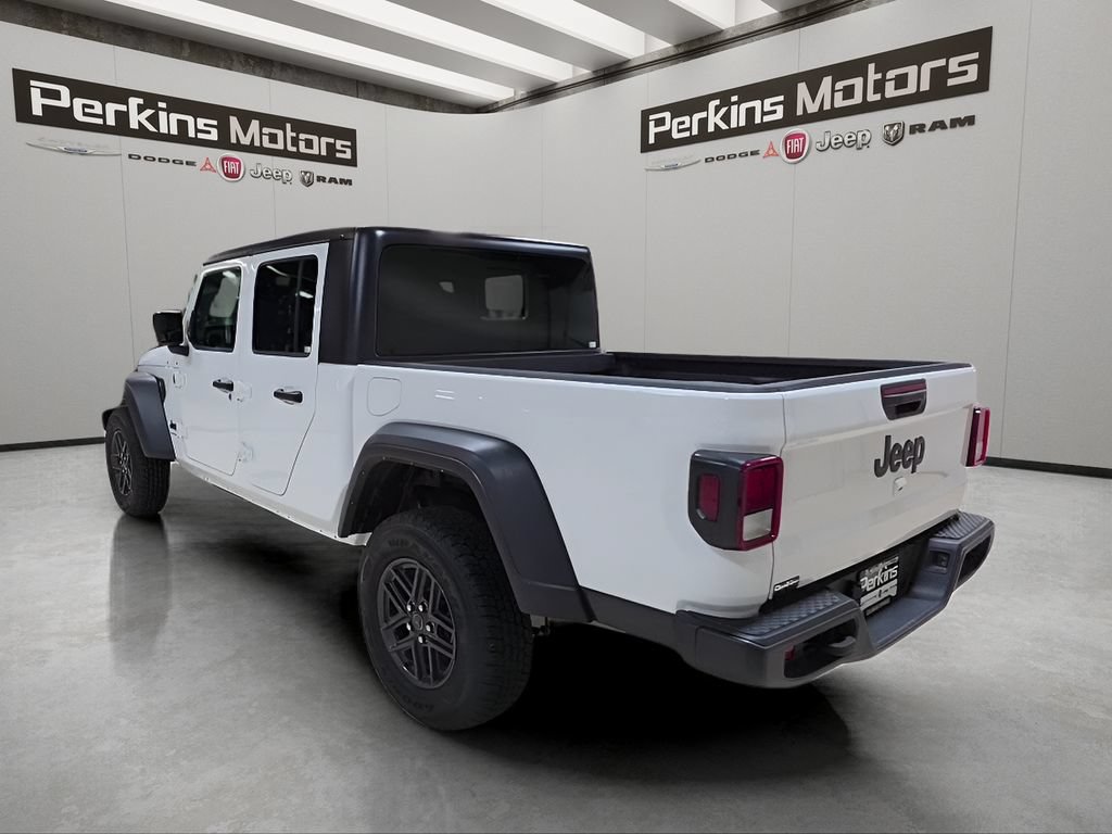 Certified 2025 Jeep Gladiator Sport AWD/4WD image 3