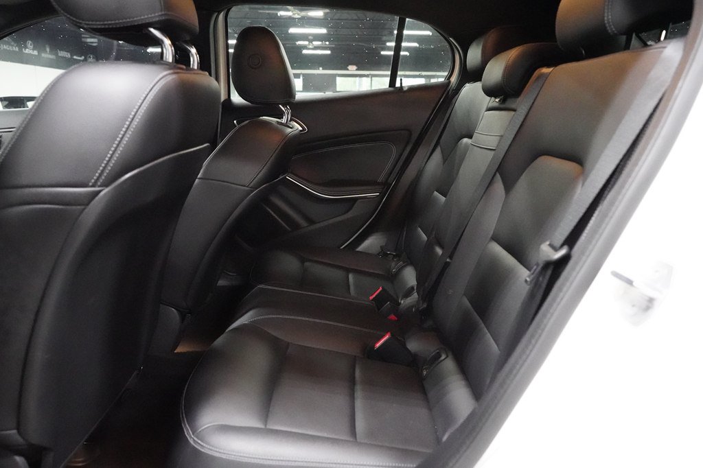 Used 2019 Mercedes-Benz GLA 250 w/ Convenience Package image 22