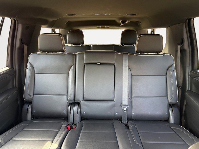 Used 2022 GMC Yukon XL SLT image 4