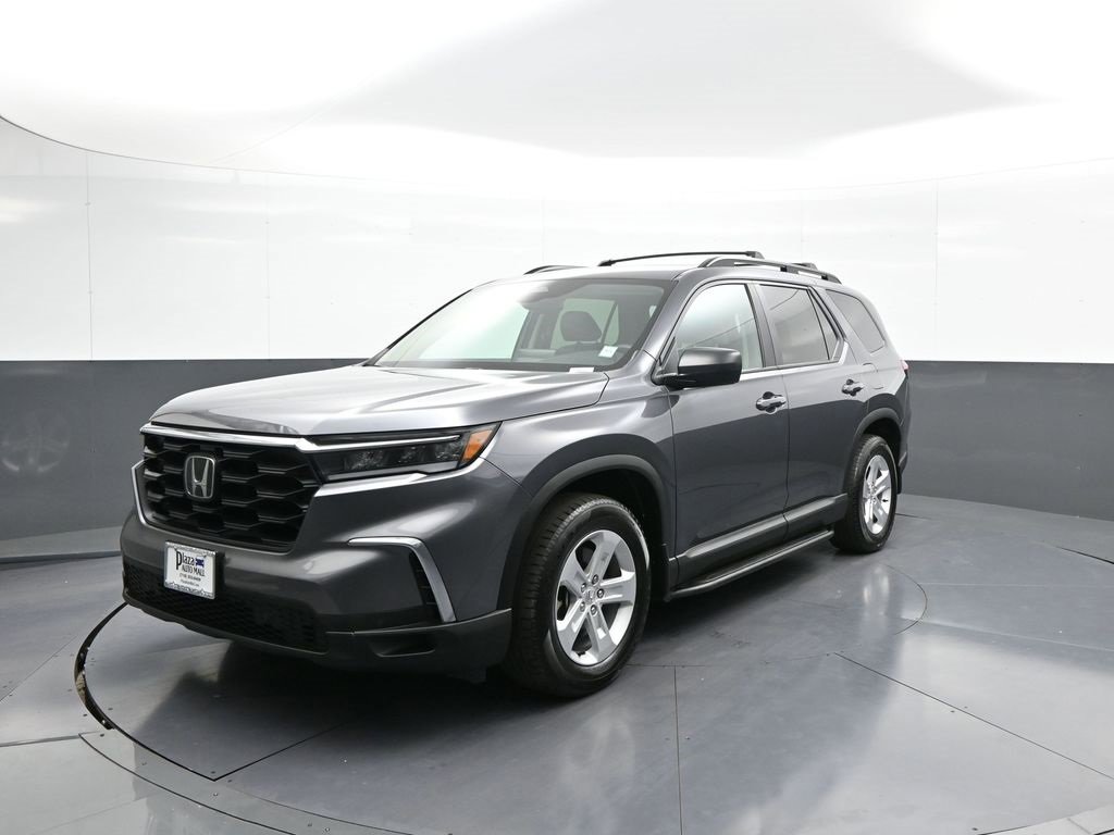 Certified 2023 Honda Pilot LX