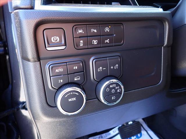 Used 2025 Chevrolet Tahoe High Country AWD/4WD image 19