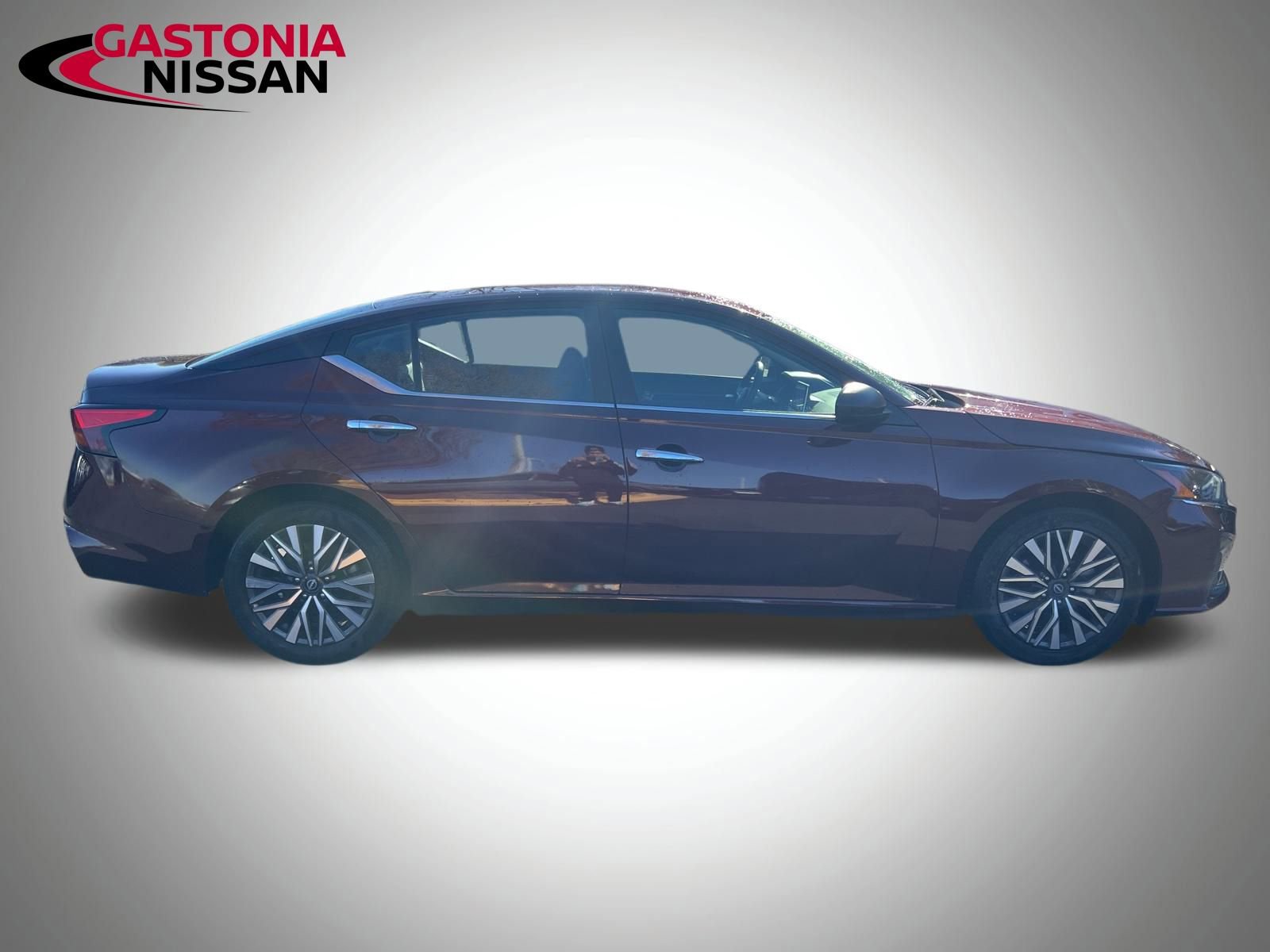 Used 2024 Nissan Altima 2.5 SV image 19